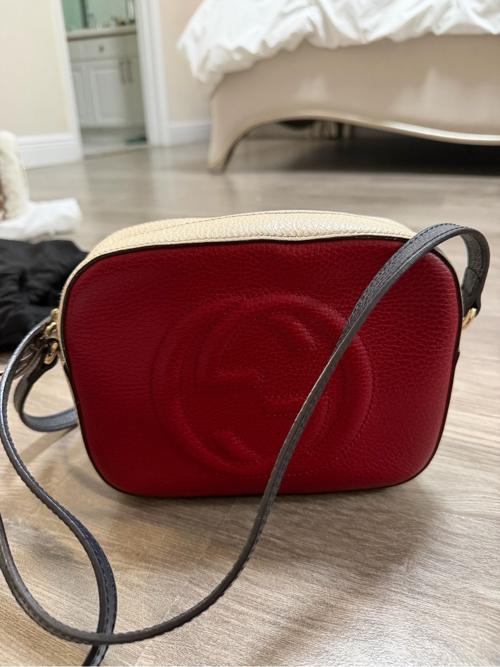 Gucci Red and Cream Leather Small Crossbody Bag with Strap